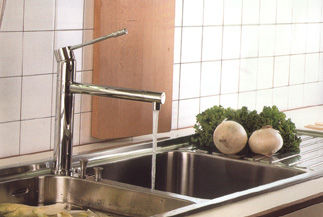 Waschbecken, Küchenarmaturen