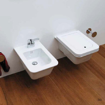 Flaminia Volo Toilettes